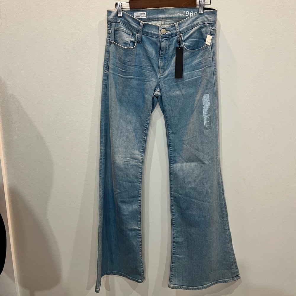 GAP 1969 High‎ Rise Trouser Flare Jeans Women's Size 27/4 Light Wash NWT